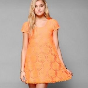 URBAN OUTFITTERS | KIMCHI BLUE | Sunflower Dress